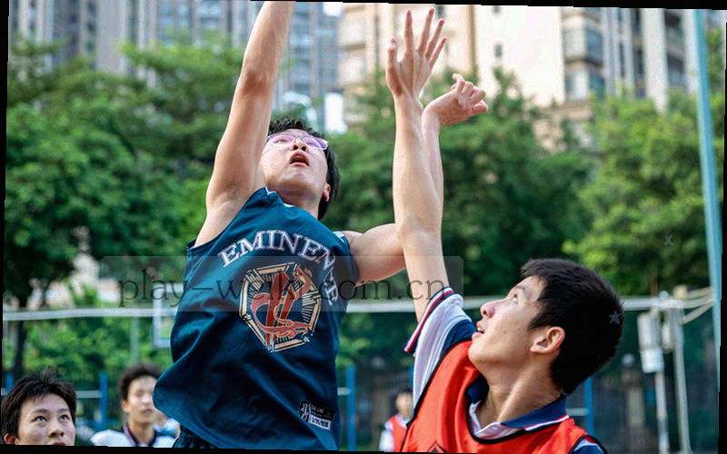 湖南各地球场摄影拼接，带有比分数据叠加
